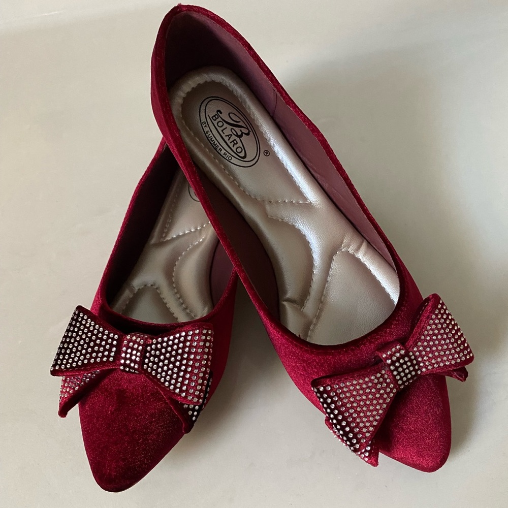 Red Bow-Embellished Women's Flats by